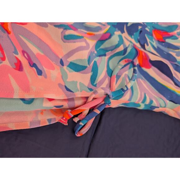 🌸 Lilly Pulitzer Donna Romper – Size 0 – EUC – Bright Floral Print 🌸 - Picture 4 of 5